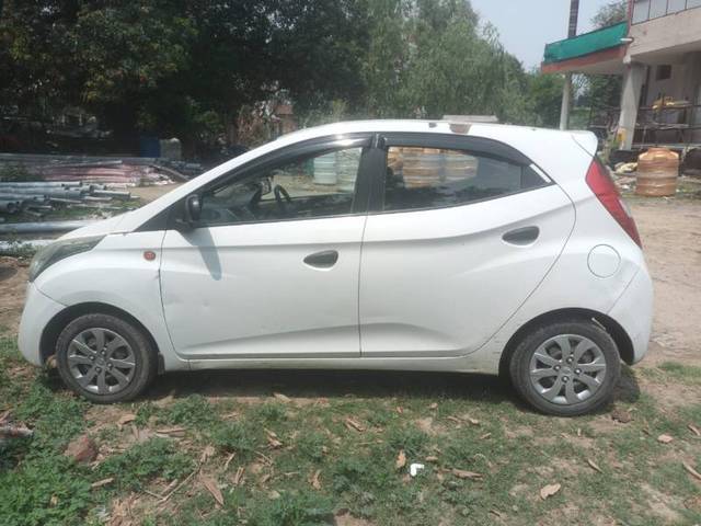 https://images10.gaadi.com/usedgaadi-sellcar/UsedCar/e5de938aa/abb39410-4f15-4e8e-a4c3-6323ffbc11be.jpg?imwidth=6402