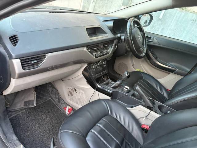 https://images10.gaadi.com/usedgaadi-sellcar/UsedCar/e5de996fa/4ff11c43-4832-4cb3-b565-144ba27aebec.jpg?imwidth=6402