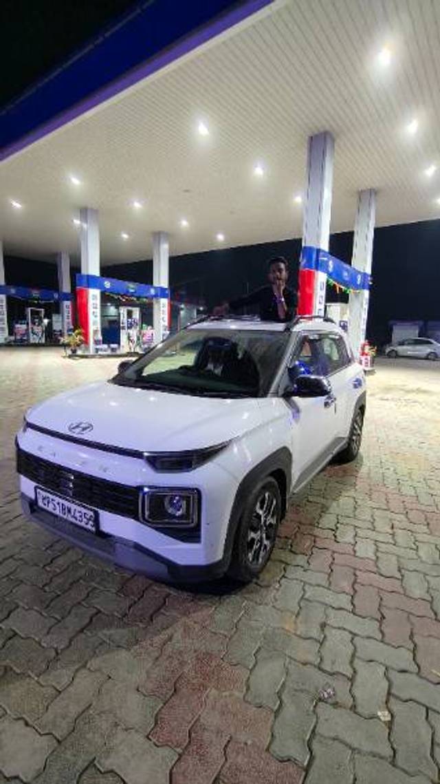 https://images10.gaadi.com/usedgaadi-sellcar/UsedCar/e5df0dffa/5e5c28d8-6264-4546-b6fa-4fa7ad7ac743.jpg?imwidth=6401