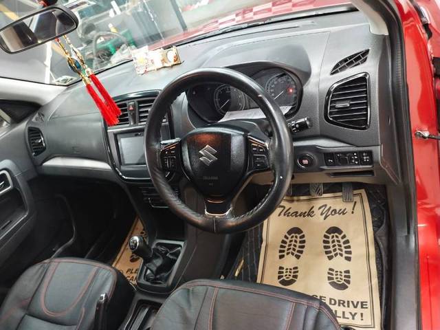 https://images10.gaadi.com/usedgaadi-sellcar/UsedCar/e5df40d9a/1282c6ed-d9af-45a0-8d89-7c47774eb3bb.jpeg?imwidth=6402