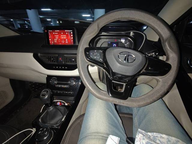 https://images10.gaadi.com/usedgaadi-sellcar/UsedCar/e5dfa0e5a/eb47ec43-4c1a-47a5-adb9-1dc53668a720.jpg?imwidth=6400