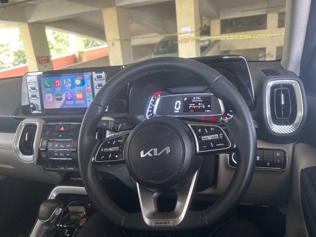 https://images10.gaadi.com/usedgaadi-sellcar/UsedCar/e5dfe513a/14eb772f-a8c2-4475-9ca1-42742e965033.jpg?imwidth=6401