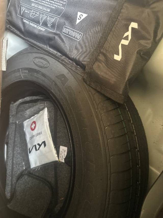 https://images10.gaadi.com/usedgaadi-sellcar/UsedCar/e5dfe513a/a4d25419-7c9b-4427-9a6c-1ddbf913ed23.jpg?imwidth=6402