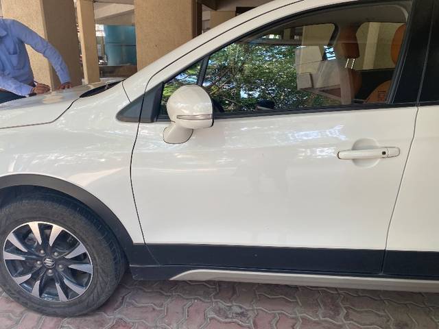 https://images10.gaadi.com/usedgaadi-sellcar/UsedCar/e5e042d9a/46fbb792-0a77-425d-9854-5afbd60464e3.jpeg?imwidth=6401