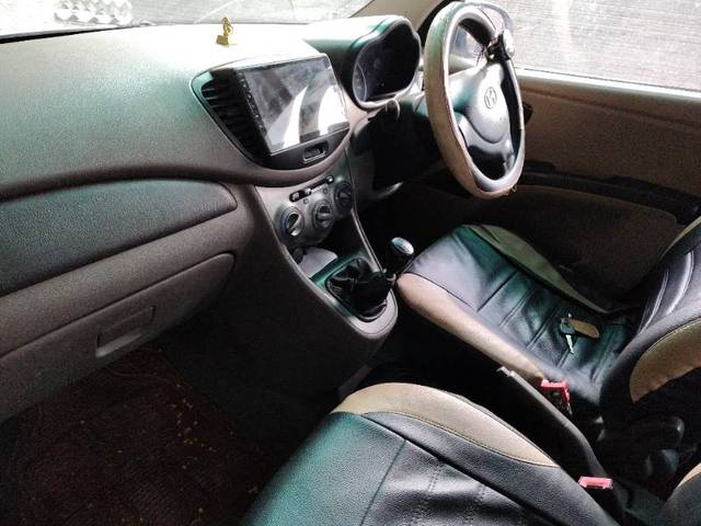 https://images10.gaadi.com/usedgaadi-sellcar/UsedCar/e5e06a83a/e6ef211d-b348-41e8-b81f-c04e900a6c98.jpg?imwidth=6402