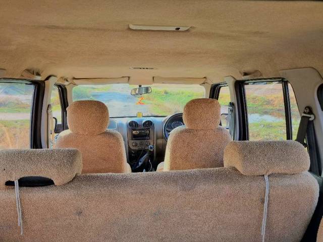 https://images10.gaadi.com/usedgaadi-sellcar/UsedCar/e5e09cc7a/8136f12f-794e-4a4d-befd-3cdba1aeb232.jpg?imwidth=6402