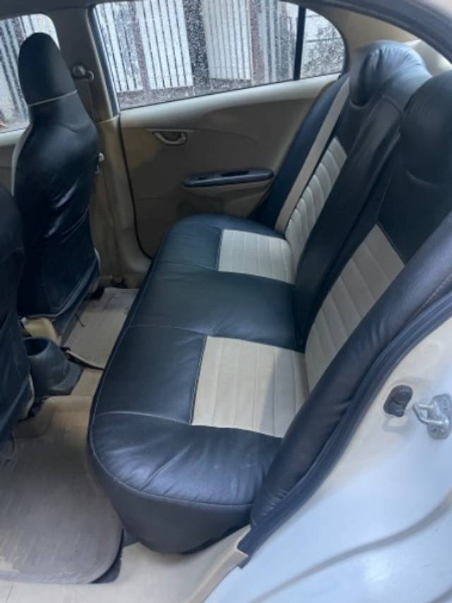 https://images10.gaadi.com/usedgaadi-sellcar/UsedCar/e5e102b7a/20079ef2-9127-4588-9f92-6b5cb6ce1587.jpeg?imwidth=6401