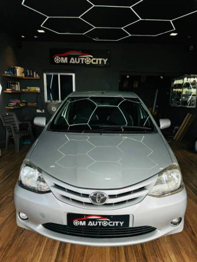 https://images10.gaadi.com/usedgaadi-sellcar/UsedCar/e5e15657a/6dce3e09-f3ad-4aea-9716-ef5e0c4e50fa.jpg?imwidth=6400