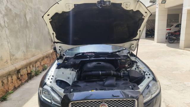 https://images10.gaadi.com/usedgaadi-sellcar/UsedCar/e5e161b5a/76dbde1e-213d-4a72-a0f0-cb3506bca707.jpeg?imwidth=6401