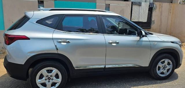 https://images10.gaadi.com/usedgaadi-sellcar/UsedCar/e5e1e059a/e2cc1f89-3f6e-4289-acba-8dbce71d8420.jpeg?imwidth=6402