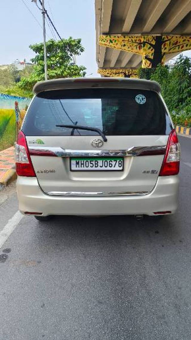 https://images10.gaadi.com/usedgaadi-sellcar/UsedCar/e5e1f06ca/0611a63b-42ba-4e5d-a410-ee30428c44ce.jpg?imwidth=6401