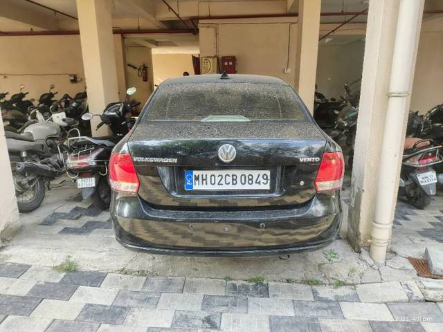 https://images10.gaadi.com/usedgaadi-sellcar/UsedCar/e5e1f567a/e0e57b28-cf78-4992-b336-15822497b1db.jpg?imwidth=6402