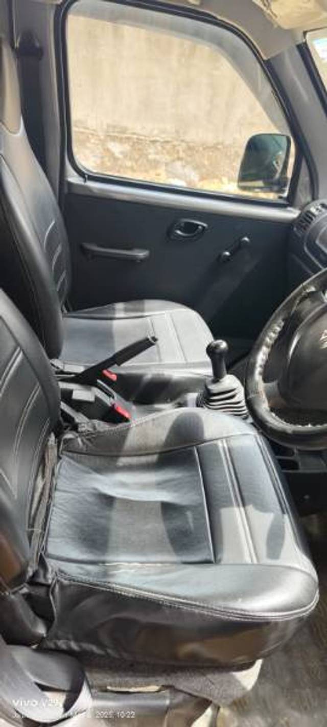 https://images10.gaadi.com/usedgaadi-sellcar/UsedCar/e5e25e0da/ed119af6-a0f0-4f34-94c9-b154e02523bd.jpg?imwidth=6401