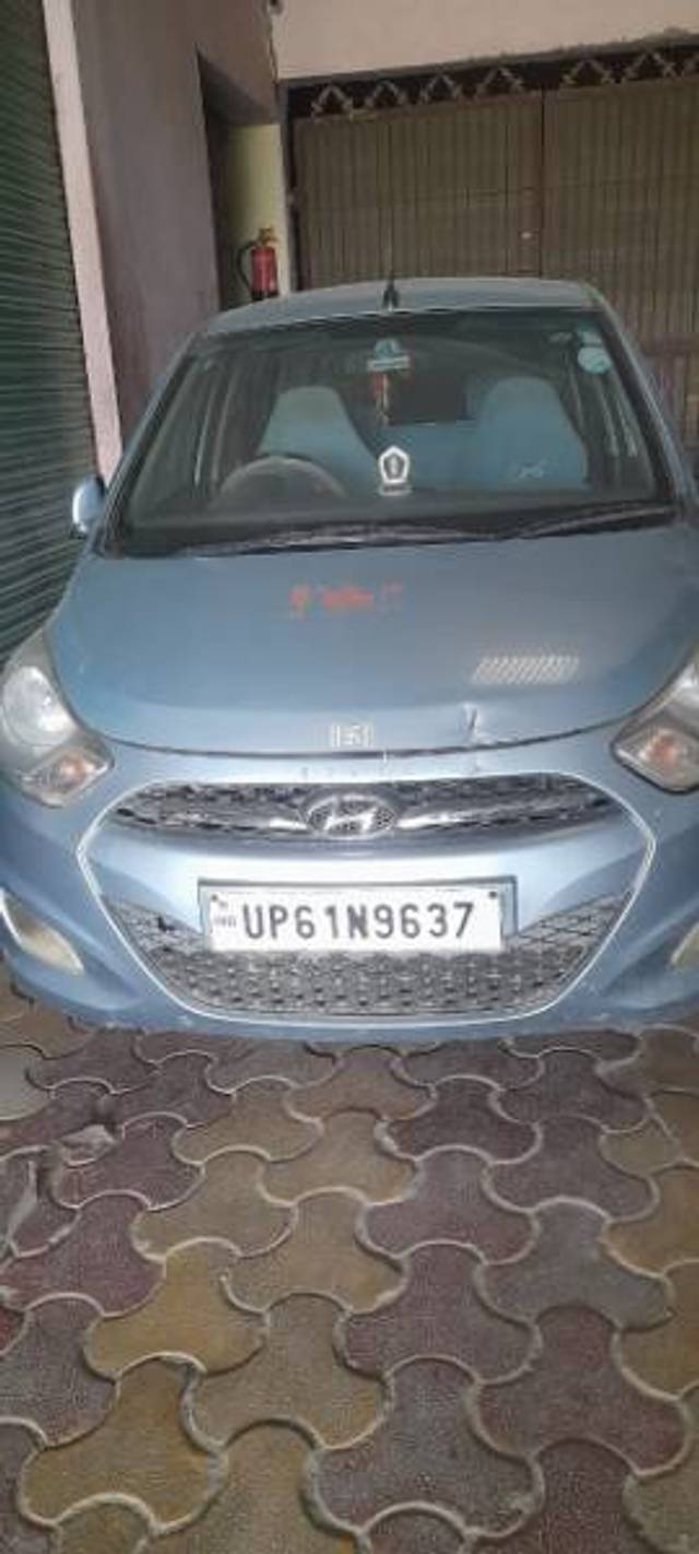 https://images10.gaadi.com/usedgaadi-sellcar/UsedCar/e5e270afa/4419957d-3f4e-4488-be3e-de5ee91222ba.jpg?imwidth=6400