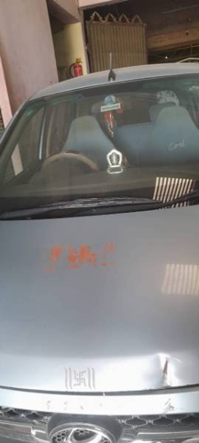 https://images10.gaadi.com/usedgaadi-sellcar/UsedCar/e5e270afa/9f2e3855-c2b4-43c5-b8d0-b31b63040ac3.jpg?imwidth=6402