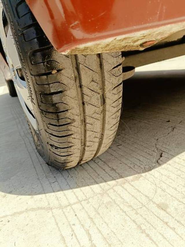 https://images10.gaadi.com/usedgaadi-sellcar/UsedCar/e5e27f49a/b968adc8-ce12-43fb-940b-e5e2309235b6.jpg?imwidth=6402