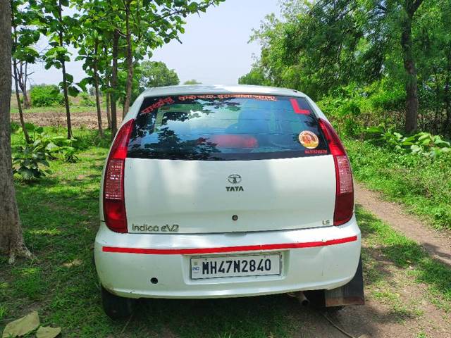 https://images10.gaadi.com/usedgaadi-sellcar/UsedCar/e5e2819da/db97f4ec-250a-4437-a5e8-85a3fa40ba3f.jpg?imwidth=6400