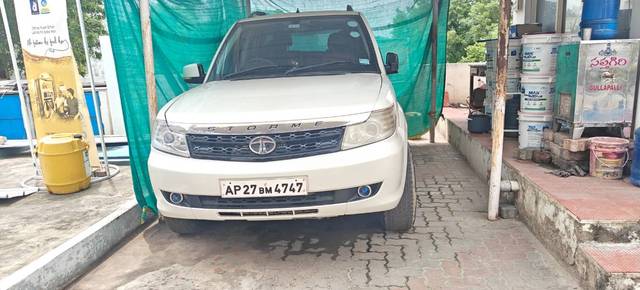 https://images10.gaadi.com/usedgaadi-sellcar/UsedCar/e5e2f420a/ede96b48-e9b9-45d1-82c9-8abb15ba2a22.jpg?imwidth=6400