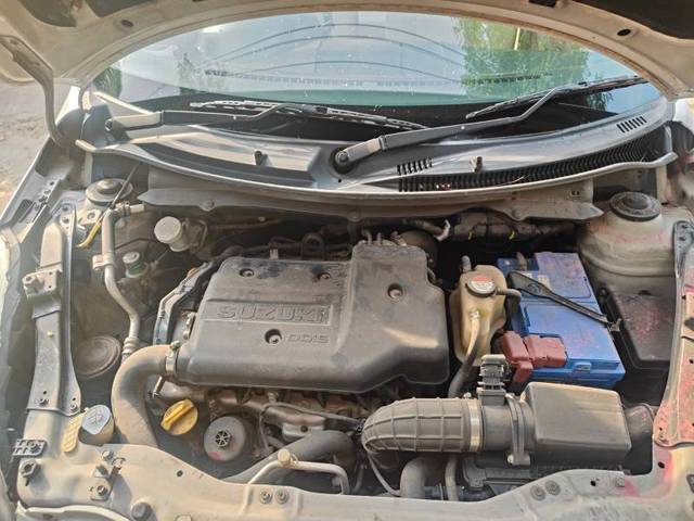 https://images10.gaadi.com/usedgaadi-sellcar/UsedCar/e5e32dd5a/08d1b59b-1e88-46bc-bdca-1a2a721cf622.jpg?imwidth=6402