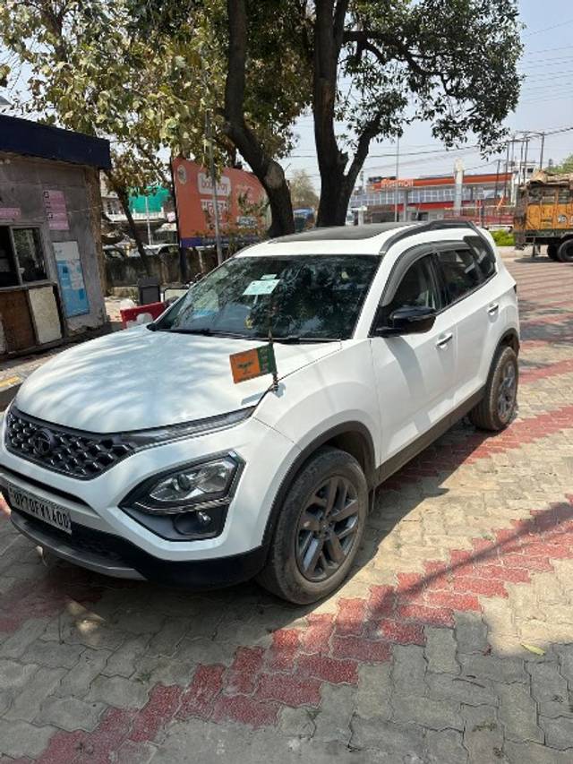 https://images10.gaadi.com/usedgaadi-sellcar/UsedCar/e5e36d64a/8b23e4ad-378b-403b-b47c-5d6fe99d33c8.jpeg?imwidth=6401