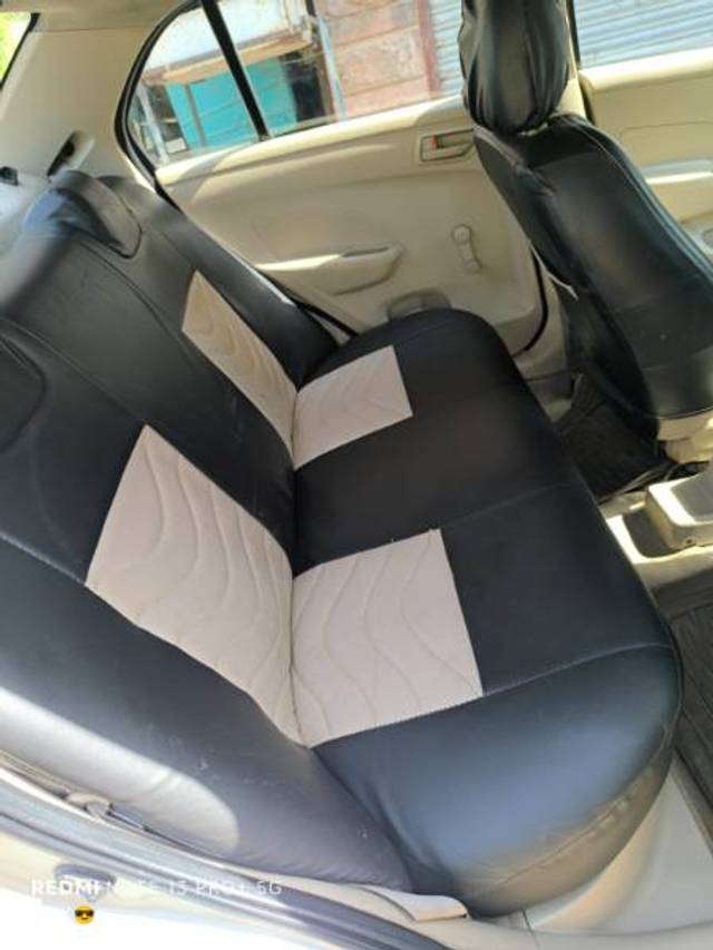 https://images10.gaadi.com/usedgaadi-sellcar/UsedCar/e5e3887aa/f9be9b35-4e5a-42da-a66b-707d5e69d82a.jpg?imwidth=6400
