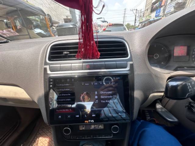 https://images10.gaadi.com/usedgaadi-sellcar/UsedCar/e5e3b796a/e30a03cd-11dc-4b5c-82e9-c63c2dfb10de.jpeg?imwidth=6402