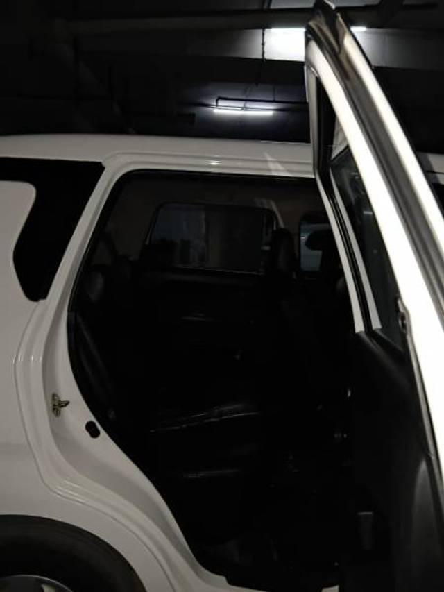 https://images10.gaadi.com/usedgaadi-sellcar/UsedCar/e5e3d6f6a/0db65b89-07ef-4e18-affc-b9b97bfd0ddb.jpg?imwidth=6402