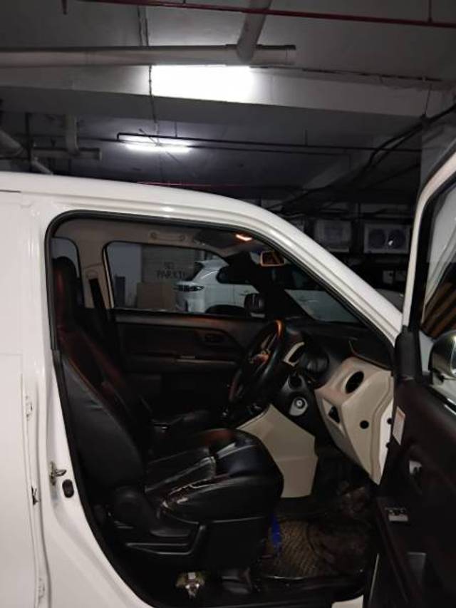 https://images10.gaadi.com/usedgaadi-sellcar/UsedCar/e5e3d6f6a/53542db9-0103-4b50-88d0-b721ba50c872.jpg?imwidth=6401