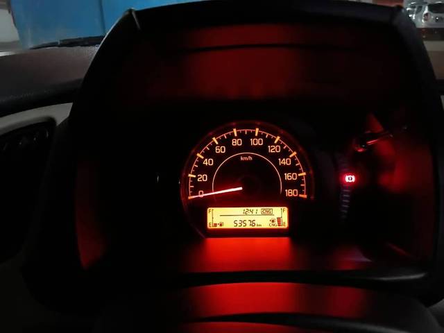 https://images10.gaadi.com/usedgaadi-sellcar/UsedCar/e5e3d6f6a/e6020632-5547-47ee-993a-862cc0a8461a.jpg?imwidth=6400