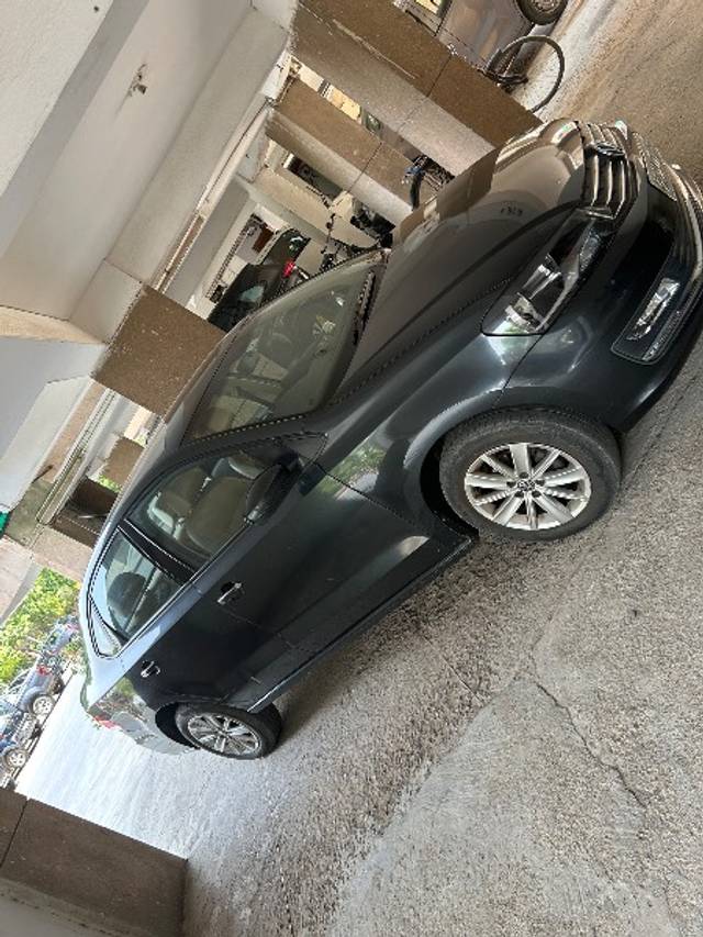 https://images10.gaadi.com/usedgaadi-sellcar/UsedCar/e5e3e948a/71c73e7d-db4f-433e-b263-79d624bcfb35.jpeg?imwidth=6402