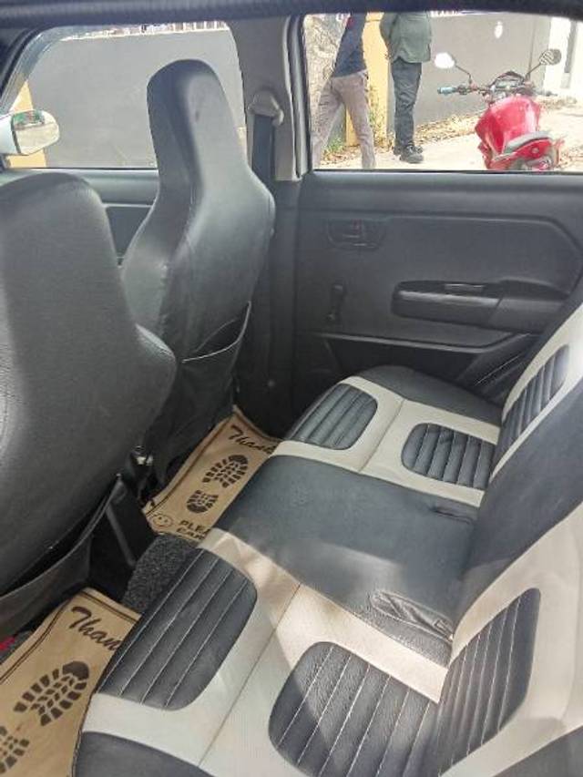 https://images10.gaadi.com/usedgaadi-sellcar/UsedCar/e5e3ed26a/7b227278-cd39-4f21-9800-25d07415e19a.jpg?imwidth=6402