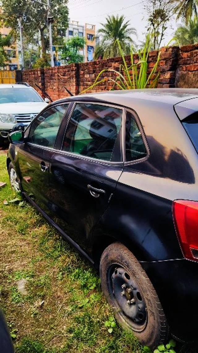 https://images10.gaadi.com/usedgaadi-sellcar/UsedCar/e5e43a9ea/2e65feaf-5fab-4ad8-9b06-772814fe11f1.jpeg?imwidth=6402