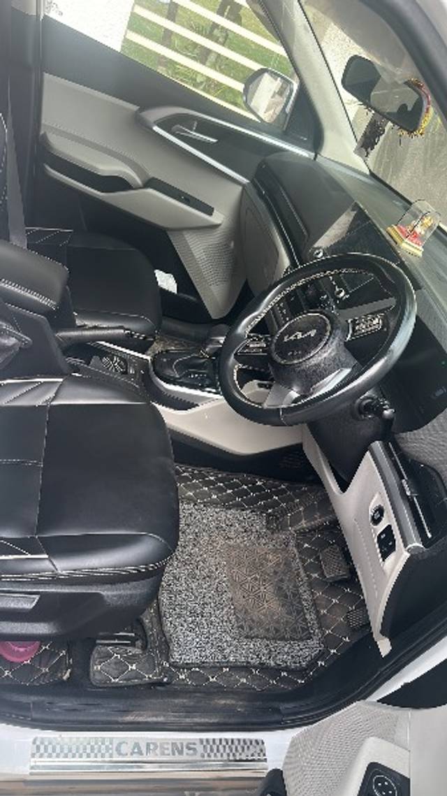 https://images10.gaadi.com/usedgaadi-sellcar/UsedCar/e5e446b6a/800687a5-3114-4e22-b405-74a0392c5972.jpeg?imwidth=6402