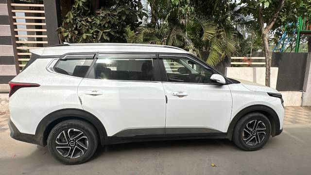 https://images10.gaadi.com/usedgaadi-sellcar/UsedCar/e5e446b6a/d75115b5-9d47-477e-a80a-359f5358cdb3.jpeg?imwidth=6401