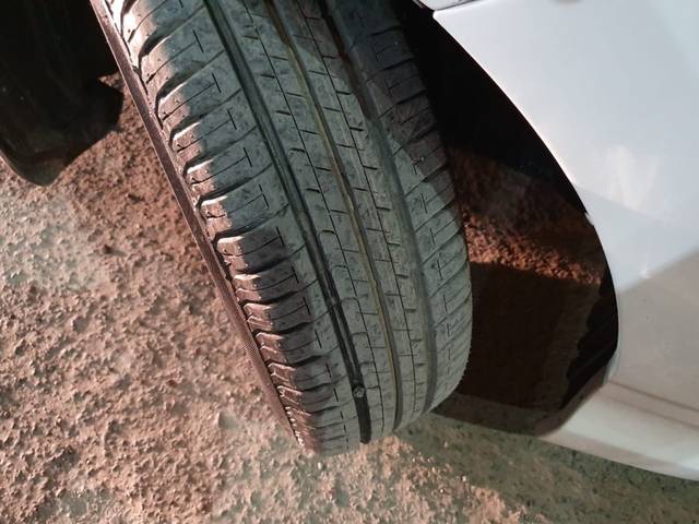 https://images10.gaadi.com/usedgaadi-sellcar/UsedCar/e5e46e83a/0546d629-cef8-429c-86d8-73b750989036.jpeg?imwidth=6402