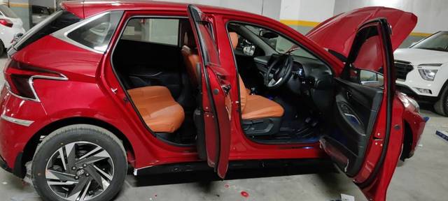 https://images10.gaadi.com/usedgaadi-sellcar/UsedCar/e5e4991da/e303dac0-e548-45e2-a6e9-c0ff24e3337f.jpeg?imwidth=6401