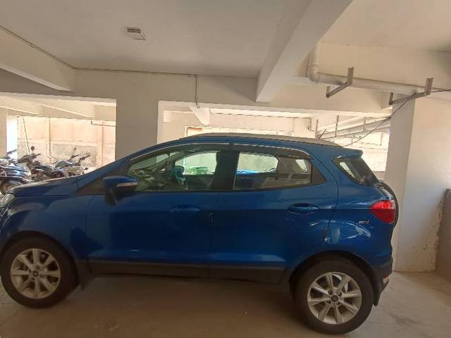 https://images10.gaadi.com/usedgaadi-sellcar/UsedCar/e5e508cba/a3507e01-e476-4683-bbaf-58e0dce590ca.jpg?imwidth=6401
