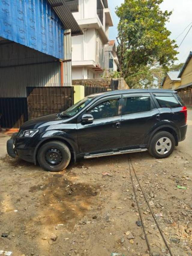 https://images10.gaadi.com/usedgaadi-sellcar/UsedCar/e5e57246a/d8156885-0ba7-4e94-a940-dfe76d72921e.jpg?imwidth=6400