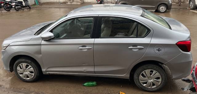 https://images10.gaadi.com/usedgaadi-sellcar/UsedCar/e5e6302aa/20be534c-1890-49f7-a4da-94ac2846b5ab.jpeg?imwidth=6401
