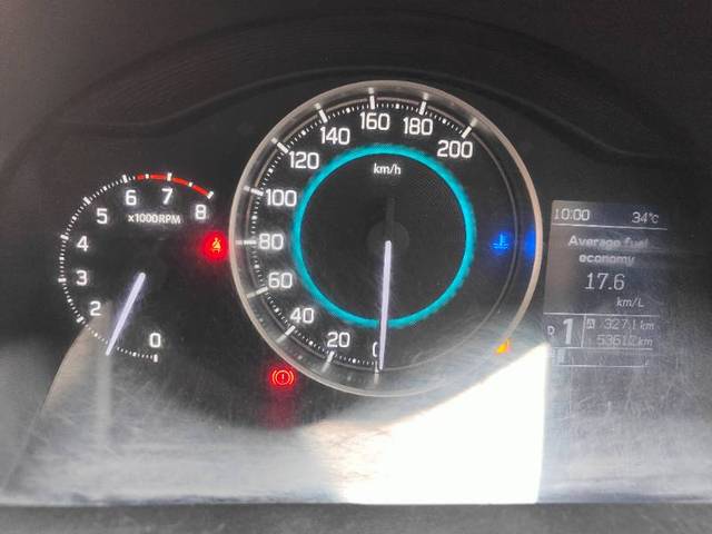 https://images10.gaadi.com/usedgaadi-sellcar/UsedCar/e5e6499da/79b2da2a-a786-4c52-8f3c-96ee61168cd5.jpg?imwidth=6401