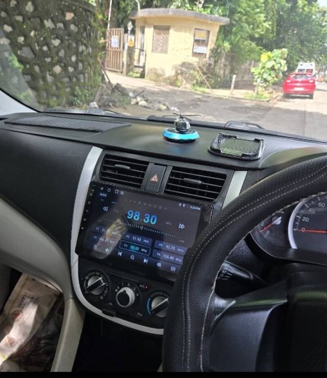 https://images10.gaadi.com/usedgaadi-sellcar/UsedCar/e5e705d2a/6d901ca3-cd0e-4dea-be83-326bc03fb3ef.jpeg?imwidth=6401