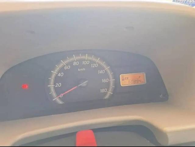 https://images10.gaadi.com/usedgaadi-sellcar/UsedCar/e5e72952a/11b315ce-985a-4764-97fb-12931fc4d0bf.jpg?imwidth=6401