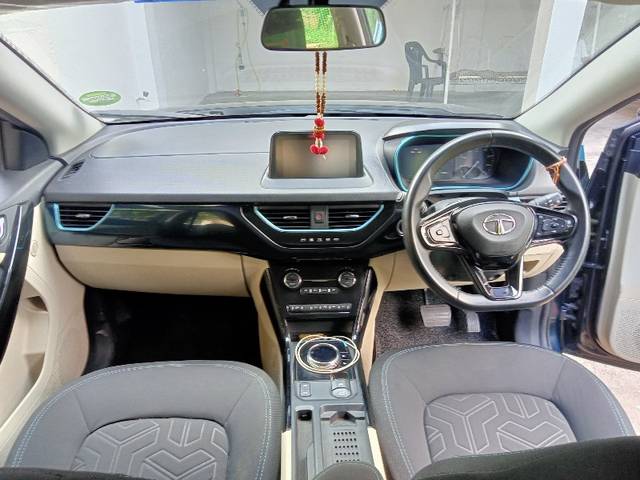https://images10.gaadi.com/usedgaadi-sellcar/UsedCar/e5e73aeaa/2ba510ef-54be-4459-bea9-360c71d245d7.jpeg?imwidth=6401