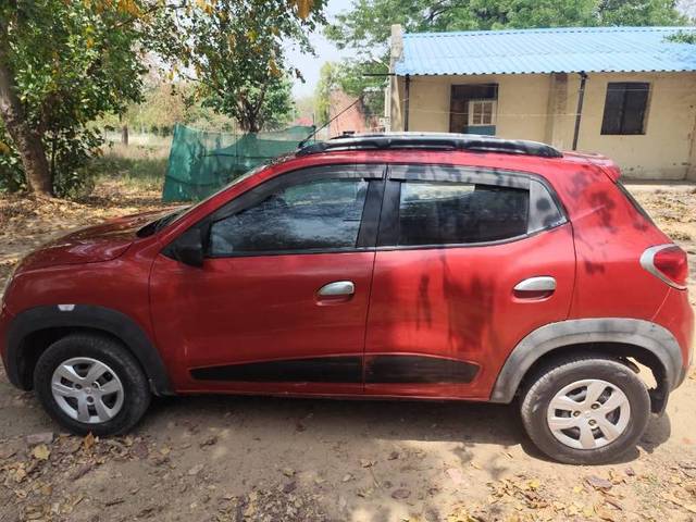 https://images10.gaadi.com/usedgaadi-sellcar/UsedCar/e5e75be4a/e94057e5-fa40-4aba-8628-6c5ba8fb047c.jpg?imwidth=6402