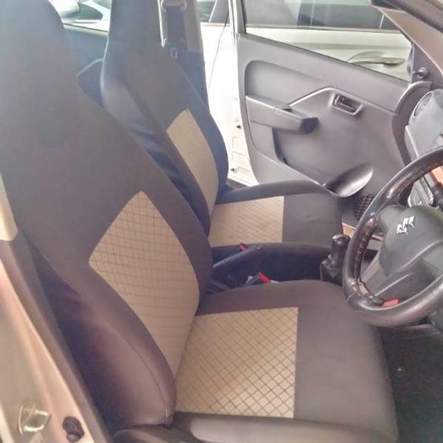 https://images10.gaadi.com/usedgaadi-sellcar/UsedCar/e5e776e7a/1f911d28-3157-4194-9185-868ab7c51013.jpg?imwidth=6401