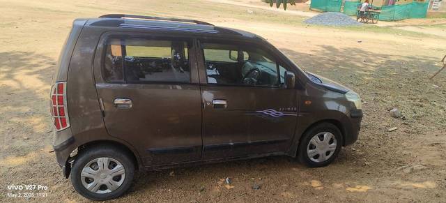 https://images10.gaadi.com/usedgaadi-sellcar/UsedCar/e5e7dd0ba/4c7abfea-aacd-47a2-943a-59d408d24b37.jpg?imwidth=6401