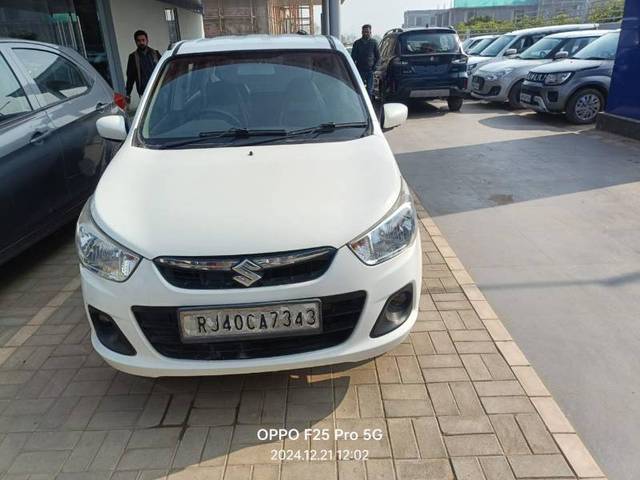 https://images10.gaadi.com/usedgaadi-sellcar/UsedCar/e5e813f6a/3885ef7b-426e-43af-8366-2b816b020c6f.jpg?imwidth=6400