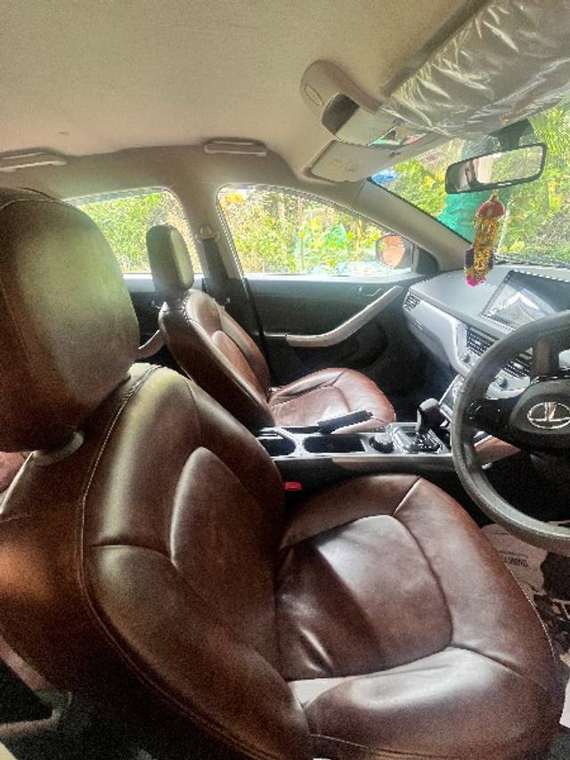 https://images10.gaadi.com/usedgaadi-sellcar/UsedCar/e5e863f9a/d826093f-e014-4529-b180-87f85f2ad330.jpg?imwidth=6400
