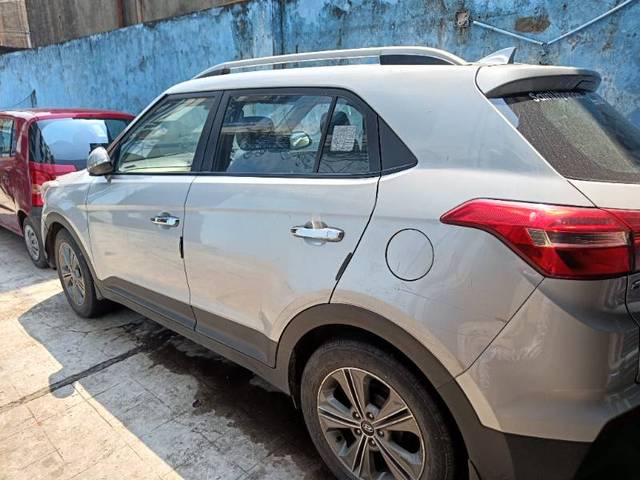 https://images10.gaadi.com/usedgaadi-sellcar/UsedCar/e5e87d37a/9aaf5950-15f9-4e40-bd71-8f3e9128a1f5.jpg?imwidth=6401