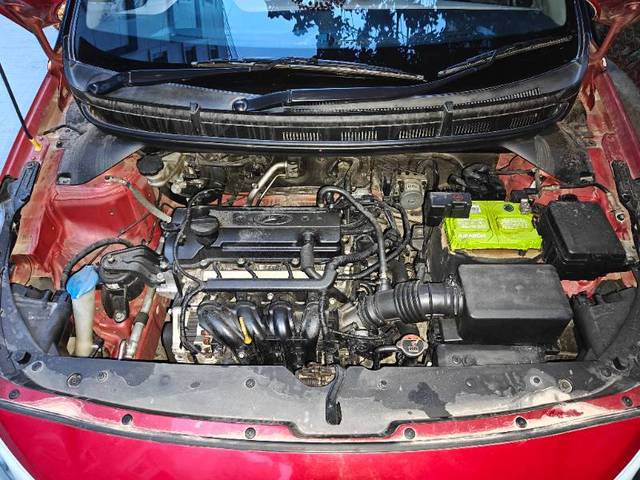 https://images10.gaadi.com/usedgaadi-sellcar/UsedCar/e5e88f43a/a1aa516f-ef8b-45ee-bd36-96d20675ba8e.jpg?imwidth=6402